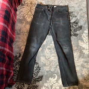 Black Levi’s jeans